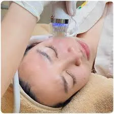 Công nghệ RF điều trị da là gì? Khám phá hiệu quả và ứng dụng của sóng tần số vô tuyến trong làm đẹp
