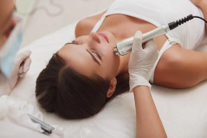 Chăm Sóc Da Bằng Sóng RF Tại Nhà: Có Nên Không?
