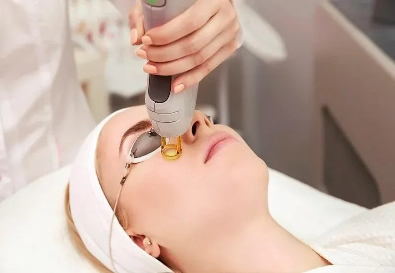 Những lưu ý quan trọng khi lựa chọn chăm sóc da bằng công nghệ cao