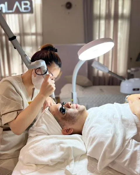 Chăm Sóc Da Tại Nhà Để Duy Trì Hiệu Quả Của Công Nghệ