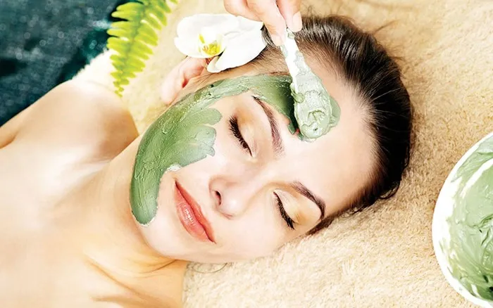Kinh Nghiệm và Lưu Ý Khi Lựa Chọn Sản Phẩm/Liệu Trình Chăm Sóc Da Bằng Thảo Dược Công Nghệ