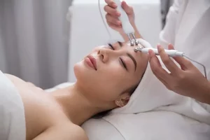Công Nghệ Chăm Sóc Da Chuyên Nghiệp: Bí Quyết Sở Hữu Làn Da Rạng Ngời, Không Tì Vết