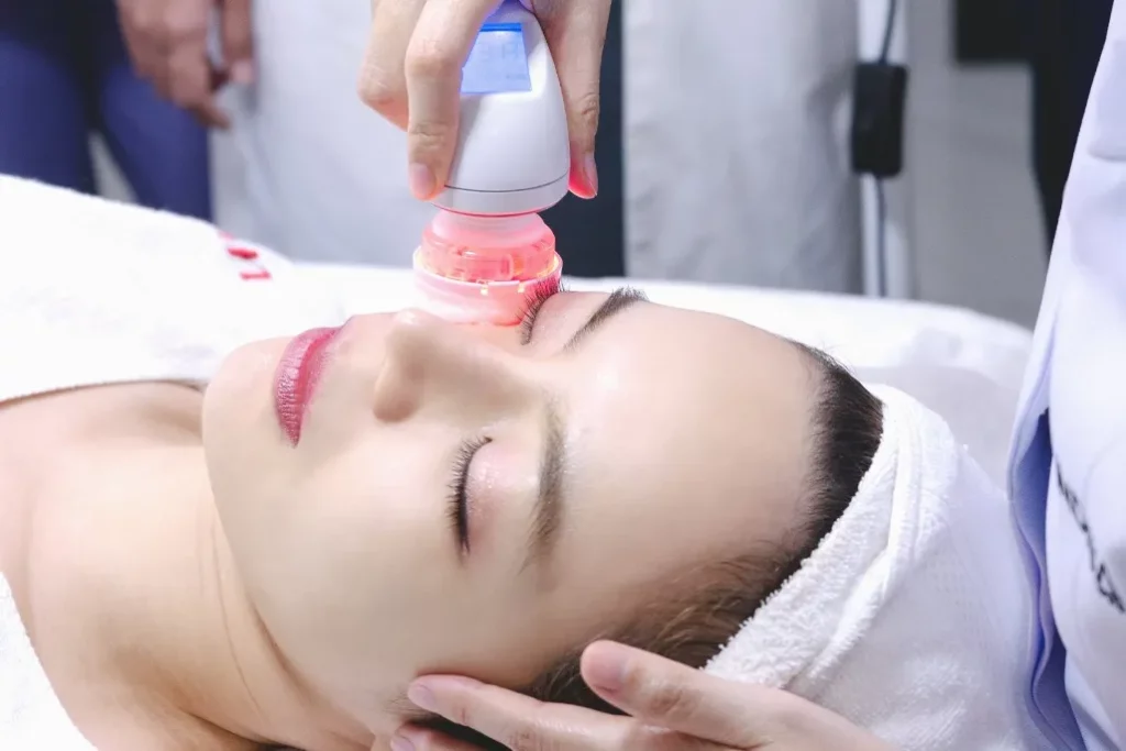 Công nghệ chăm sóc da không xâm lấn: Top 7 công nghệ hiệu quả nhất hiện nay