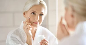 Công Nghệ Chăm Sóc Da Tuổi Trung Niên: Bí Quyết Giữ Mãi Nét Thanh Xuân