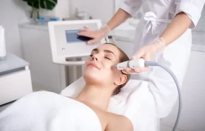 Công nghệ vi điểm trị thâm là gì? Khám phá các phương pháp hiện đại và lợi ích vượt trội giúp bạn "đánh bay" vết thâm, lấy lại làn da đều màu, rạng rỡ