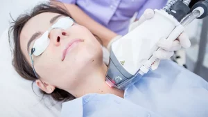  Công Nghệ Laser Fractional CO2: Bí Quyết Tái Tạo Làn Da Hoàn Hảo